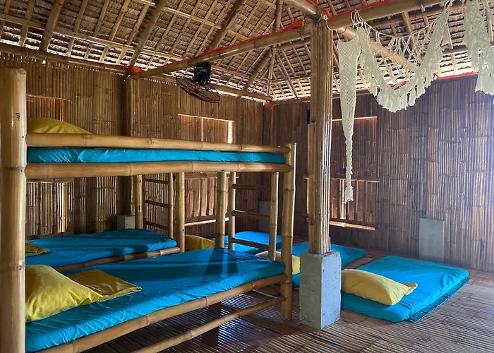 Rustique Rue Mabini - Hostel